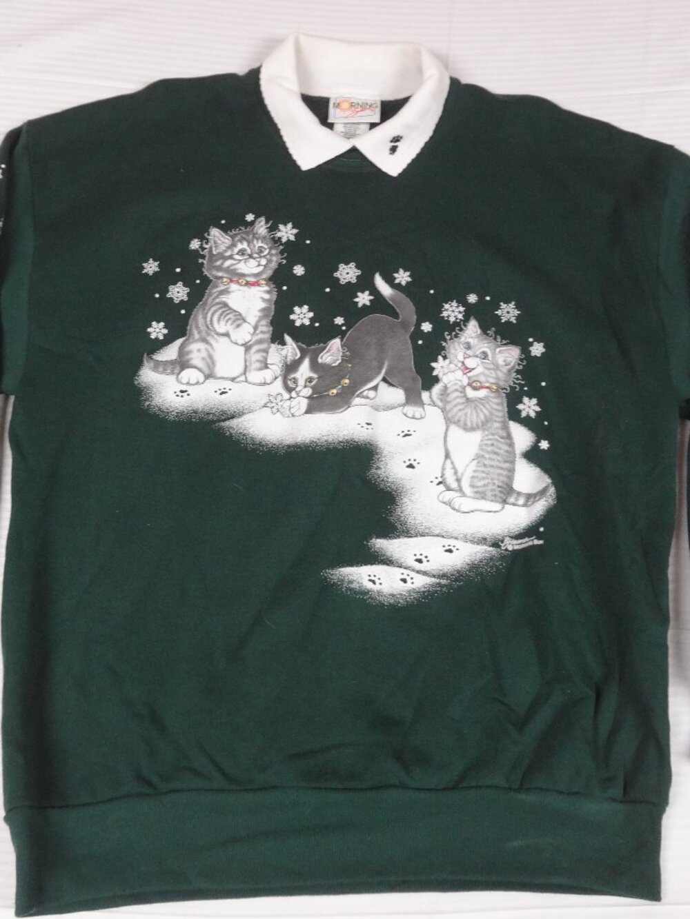 VINTAGE 90S KITTEN PLAYING IN SNOWFLAKES CATS GREEN XLWOMENS SWEATER L723
